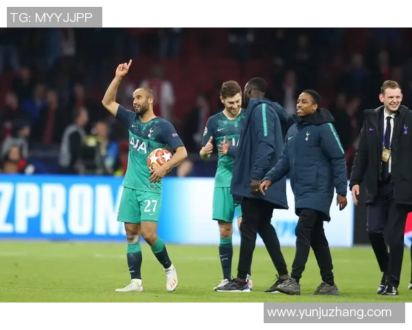 2018年欧冠决赛回顾：标准列与阿贾克的巅峰对决与精彩瞬间分析