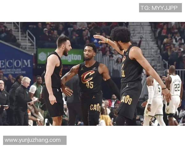 密尔沃基雄鹿与克里夫兰骑士的精彩对决分析与赛季展望
